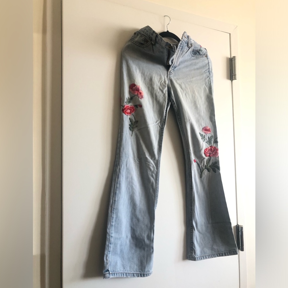 Vintage Gap embroidered roses Jeans size 14